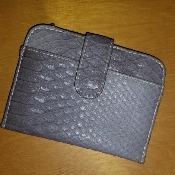 Accessories - 🔊 2/$20 NWOT Grey Snakeskin Wallet Accessories - 🔊 2/$20 NWOT Grey Snakeskin Wallet